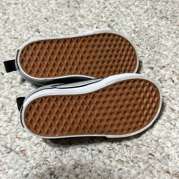 Vans toddler shoes - Picture 3 of 8
